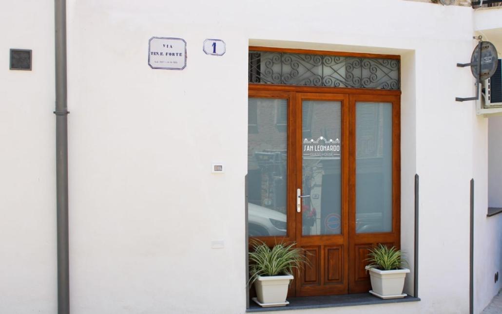 San Leonardo Guest House Castelbuono Kültér fotó